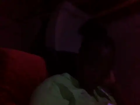 Snapshot of LoveDropss chatting on October 2025 06:52:02 PM LoveDropss online show from October 2025 06:52:02 PM