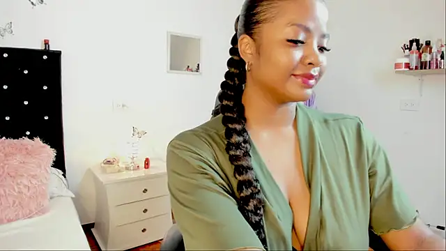 ValerieBlakee online show from October 2025 06:27:01 PM