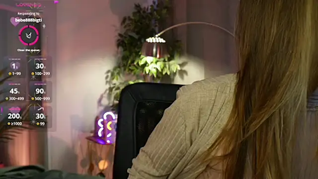 luna joy  online show from October 2025 02:59:02 PM