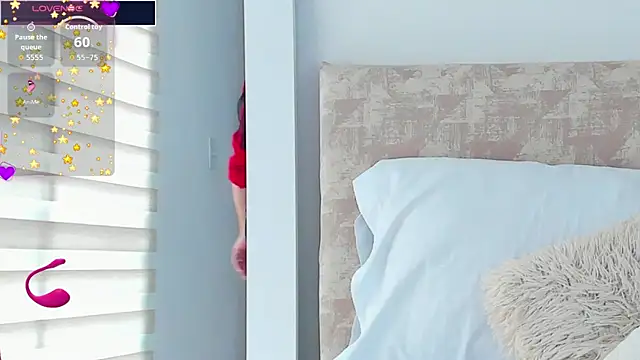 isabellarous- online show from April 2026 07:33:02 PM