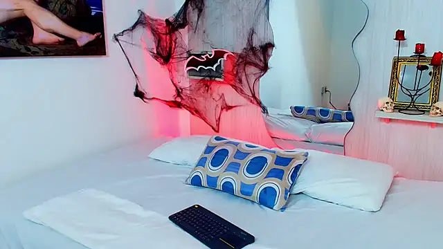 ZaraRousse online show from October 2025 10:21:02 PM