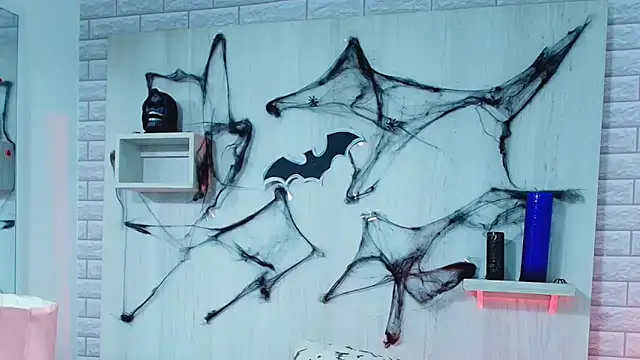 ZaraRousse online show from October 2025 01:42:02 AM