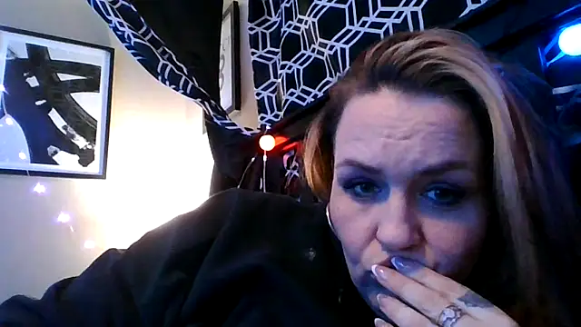 Snapshot of RubyRose33 chatting on March 2026 06:17:02 AM RubyRose33 online show from March 2026 06:17:02 AM