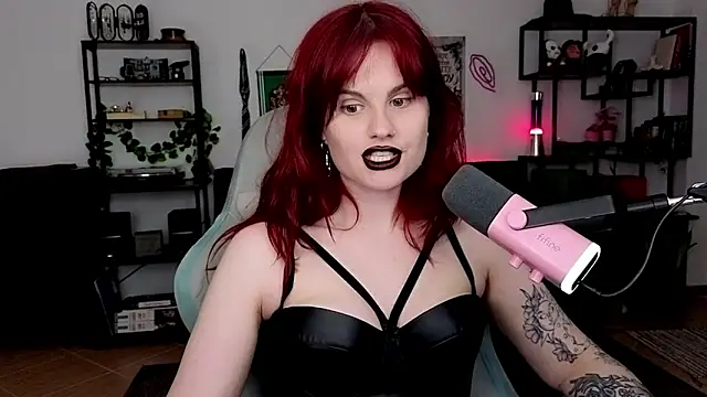 Della Ideal online show from April 2026 05:12:02 PM