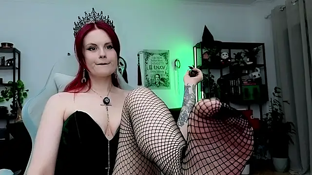 Della Ideal online show from July 2026 05:09:02 PM