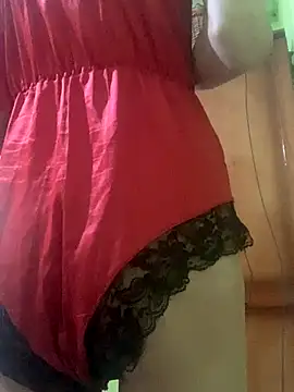 Snapshot of Femboylili chatting on November 2025 02:02:01 PM Femboylili online show from November 2025 02:02:01 PM