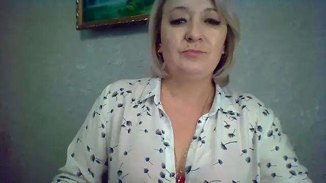 Snapshot of ArielXLoveresss chatting on November 2025 07:41:01 AM ArielXLoveresss online show from November 2025 07:41:01 AM