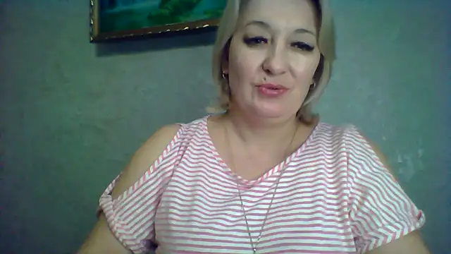 Snapshot of ArielXLoveresss chatting on November 2025 08:30:02 PM ArielXLoveresss online show from November 2025 08:30:02 PM