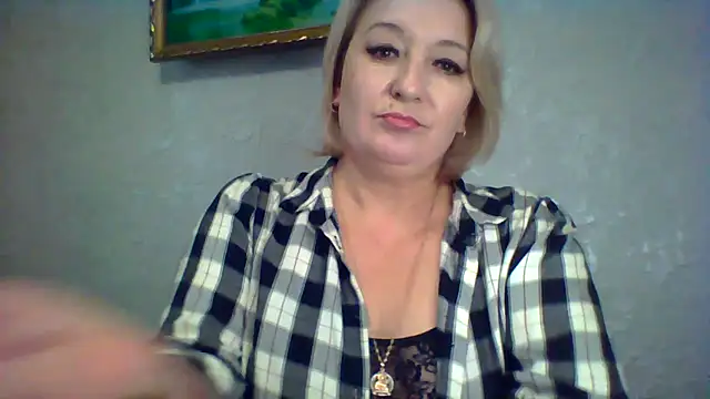 Snapshot of ArielXLoveresss chatting on November 2025 08:36:02 AM ArielXLoveresss online show from November 2025 08:36:02 AM