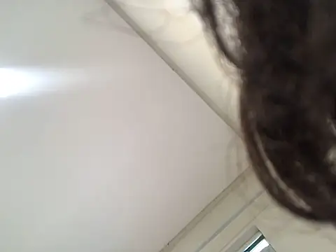 KiaraCut online show from May 2026 08:07:02 PM