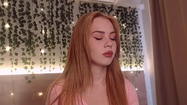 Snapshot of IvyAngel chatting on July 2026 01:32:02 PM IvyAngel online show from July 2026 01:32:02 PM
