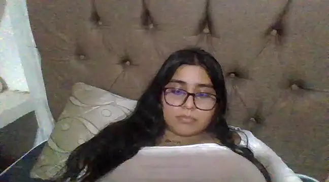 Snapshot of virginbrunette99 chatting on March 2025 09:02:02 PM virginbrunette99 online show from March 2025 09:02:02 PM