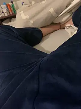 Snapshot of zou_9997 chatting on September 2025 12:43:01 AM zou 9997 online show from September 2025 12:43:01 AM