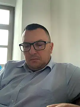 Mike8523 online show from November 2025 05:32:02 AM