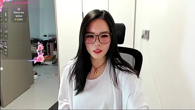 xixiya888 online show from March 2026 12:58:02 AM