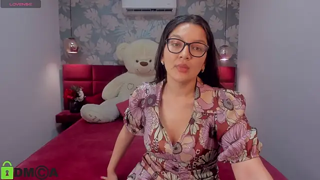 Snapshot of ZarifaRoot chatting on March 2025 09:59:02 PM ZarifaRoot online show from March 2025 09:59:02 PM