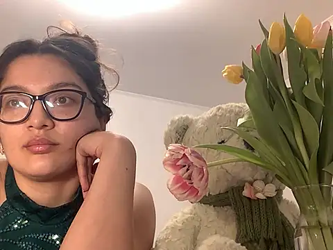 Snapshot of ZarifaRoot chatting on March 2025 03:26:02 AM ZarifaRoot online show from March 2025 03:26:02 AM