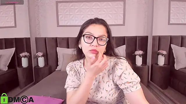 Snapshot of ZarifaRoot chatting on March 2025 08:40:02 PM ZarifaRoot online show from March 2025 08:40:02 PM