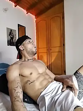 morenosiam online show from January 2026 08:23:01 PM