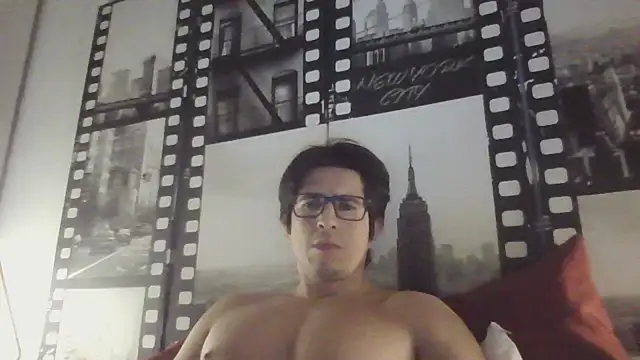 Snapshot of Introlatino88 chatting on February 2025 11:47:02 PM Introlatino88 online show from February 2025 11:47:02 PM