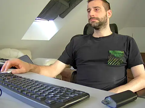 Snapshot of gryzoon chatting on September 2025 02:54:01 PM gryzoon online show from September 2025 02:54:01 PM