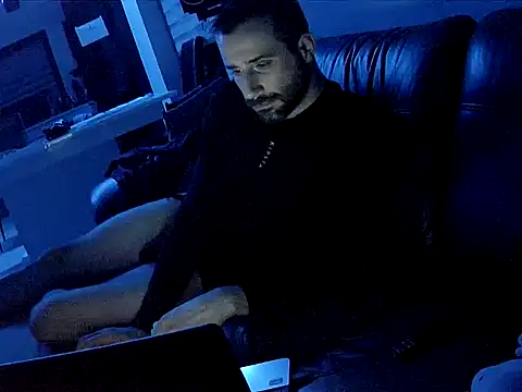 Snapshot of gryzoon chatting on October 2025 12:30:02 AM gryzoon online show from October 2025 12:30:02 AM