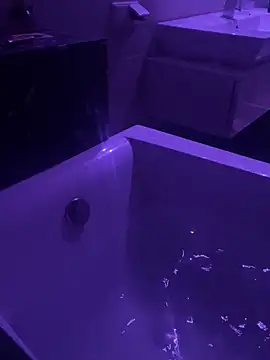 gryzoon online show from April 2026 10:34:02 PM