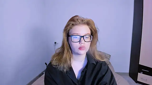 LaseyMoon online show from November 2025 01:33:02 AM