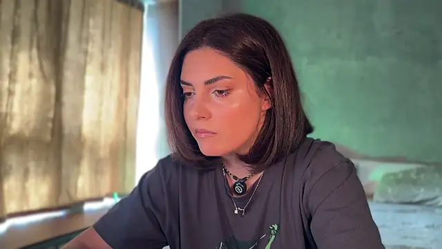  Allie  online show from April 2026 11:46:02 AM