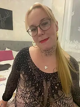 kahyhot online show from October 2025 06:47:02 PM
