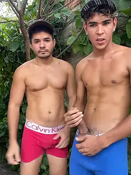 twinks 28 online show from October 2025 04:30:01 PM