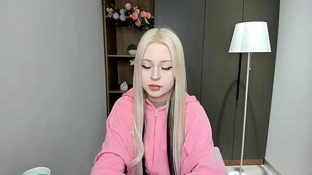 JoanColdwell online show from February 2025 05:02:02 AM