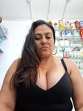 roxanasexy2025 online show from February 2026 04:03:02 PM