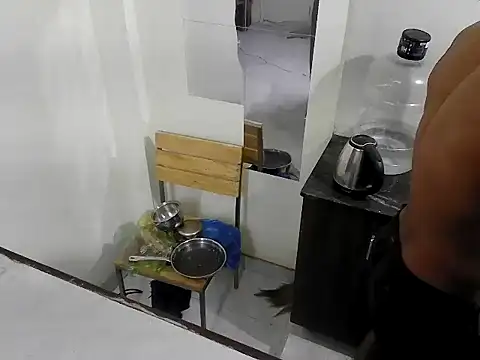 fitbuddy1 online show from April 2026 01:41:01 PM