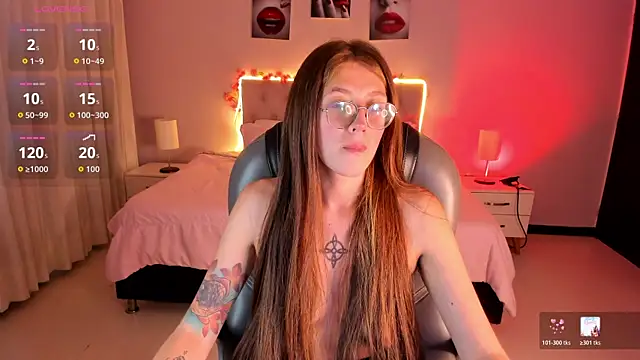 Emily Warren  online show from April 2026 09:26:01 PM