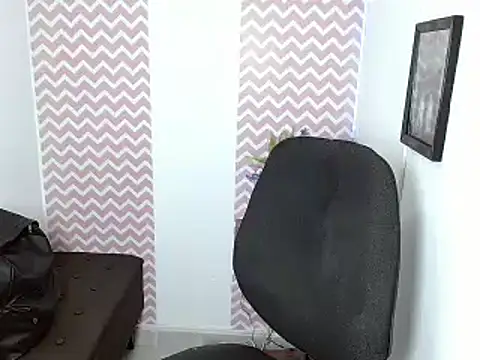 dayanacarson online show from April 2026 06:23:02 PM