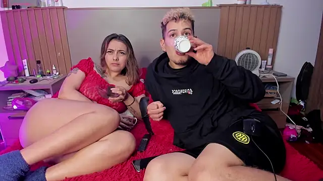 Snapshot of April_Nick299 chatting on September 2025 03:43:01 AM April Nick299 online show from September 2025 03:43:01 AM