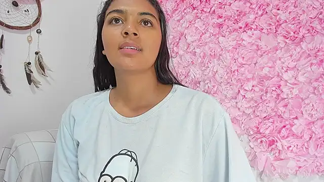 Melodymoore  online show from March 2026 10:35:02 PM