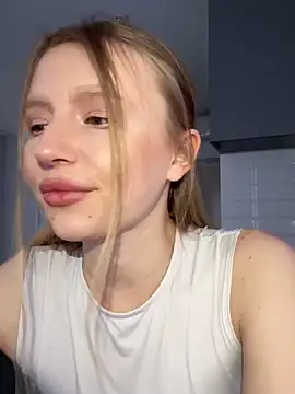 EvaBrooklyn online show from March 2025 03:31:02 PM