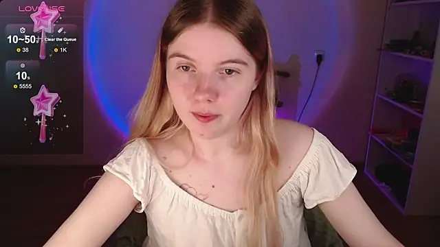 Strawberry juli online show from May 2026 11:59:02 AM