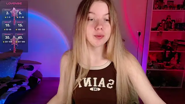 Snapshot of Strawberry_juli chatting on May 2026 03:01:02 AM Strawberry juli online show from May 2026 03:01:02 AM