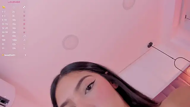 Haily b online show from November 2025 08:18:01 PM