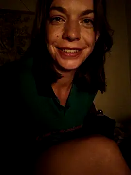 Snapshot of Rosemarie_Blu chatting on March 2025 07:59:02 PM Rosemarie Blu online show from March 2025 07:59:02 PM