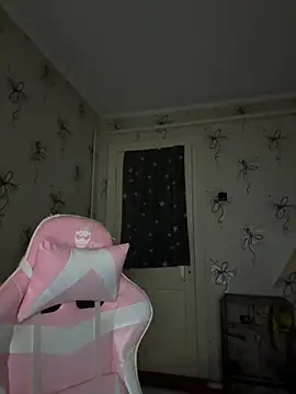 MrrKate online show from November 2025 01:37:02 AM