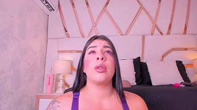 Madisson-Rivas online show from December 2025 08:17:01 PM