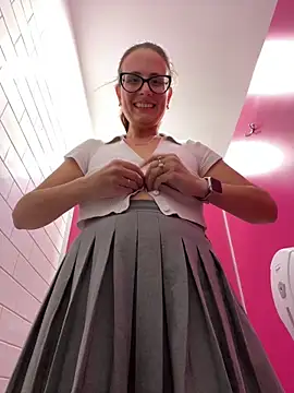 Snapshot of NataKitten chatting on November 2025 05:37:02 PM NataKitten online show from November 2025 05:37:02 PM