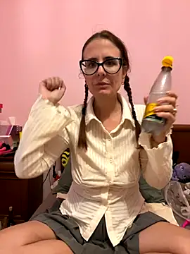 Snapshot of NataKitten chatting on November 2025 07:01:02 PM NataKitten online show from November 2025 07:01:02 PM