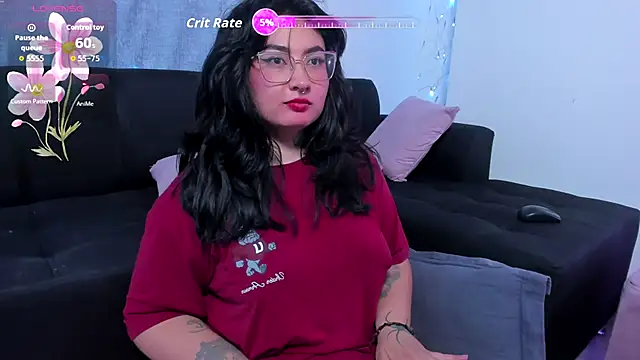 Snapshot of Curvybaddie99 chatting on October 2025 06:22:02 AM Curvybaddie99 online show from October 2025 06:22:02 AM