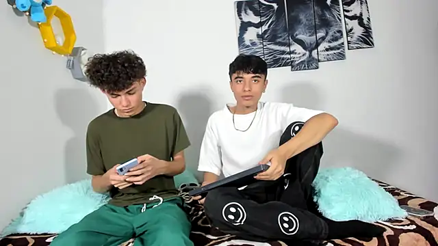 Maxxi hot23 online show from March 2025 08:17:01 PM