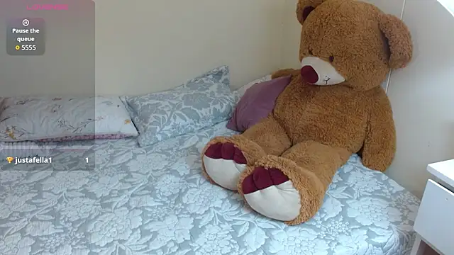 Pamela Skyangels online show from October 2025 12:38:02 AM